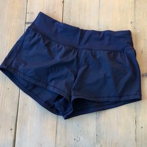 Lululemon shorts luxtreme size 6